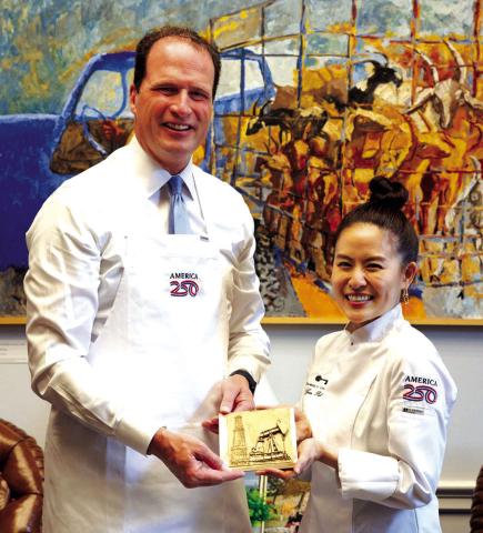 Rep. Pfluger selected to decorate Texas Scene for America's 250th Birthday Cake