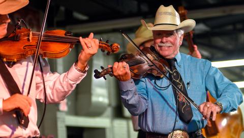 Jody Nix Fiddling