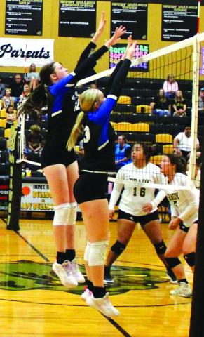 RS Varsity Lady Coyotes