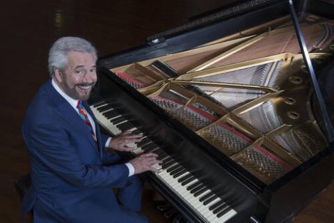 PIANIST ROB LANDES will entertain those attending the next concert of the Fredericksburg Music Club with a “Songs You Love” program of audience requests on Sunday, November 17, starting at 3 p.m. in the sanctuary of Fredericksburg United Methodist Church, 1800 North Llano.