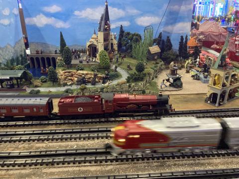 Science Mill celebrates 10 years with STEAM trains Feb 7-9
