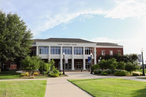 Selected HPU offices will be open Saturday, August 16, to assist students preparing for fall semester.