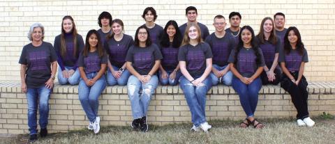 Pictured left to right: Art Teacher Shara Wright, Madison Shahan, Natalie Cuevas, Jose Valdez, Macy Sebastain, Leia Kilman, Jaxzen Mask, One Nguyen, Delaney Ellis, Noah Martinez, John Ham, Zuri Herrera, Kristi Macias, Sheridan Haynes, Jancsi Cuevas, and Karol Guerrero. Photo by Deanne Cromer
