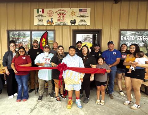 L-R: Angela Johnson, Anayeli Ferrer, Devon Hoyt, Chino Zapata, Silvester Barco, Sara Sanchez, Brian Sanchez, Alisha Ferrer, Karla Ferrer, Dustin Morgan, Ty Mann, Scott Glaze, Elyse Cervantes, and Addy Cervantes Courtesy of Paige Faught