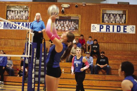 #1 Paige Bailey and #9 Jayden Jordan Photo by Pam Starr