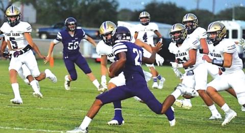 The Dillos’ “swarming” defense kept Mason in check all evening!