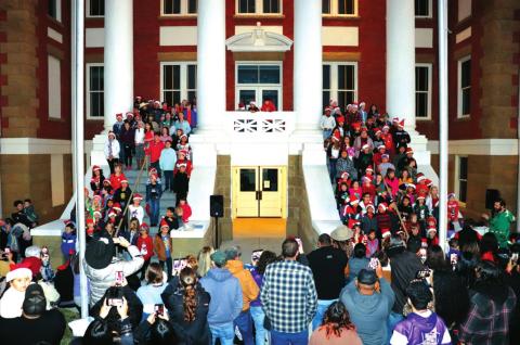 School children choir performed on the steps of the courthouse.