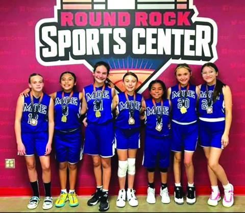 Team members (l-r): Libby Sanderson, Carla Jimenez, Greenley Jo Moore, Allie Sebastain, Jazmin Reyes, Cameryn Brockman, and Khloe Martinez. Courtesy of Oscar Zepeda