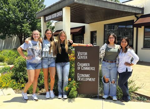 Payton Duggan, Payton Hanley, Emaleigh Argote, Leia Kilman, Natalie Cuevas