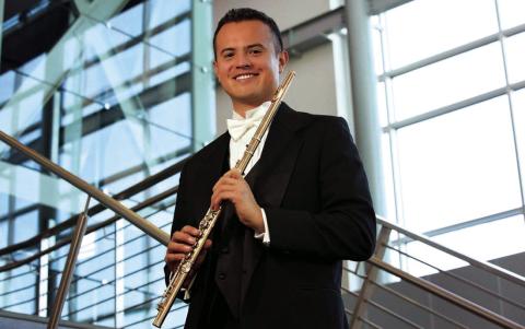 Flutist Daniel Pardo