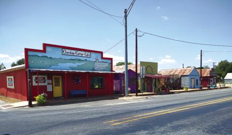Drive by Downtown Cherokee and you see colorful July 4th decorations, courtesy of DiAnne Scott! Coming soon - fall decorations!