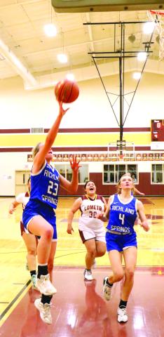 #23 Maggie Bryant and #4 Raegan Wright Photo courtesty of Pam Starr