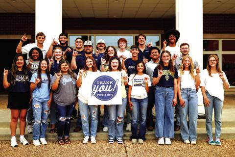 HPU students express thanks for gifts given on GivingTuesday.