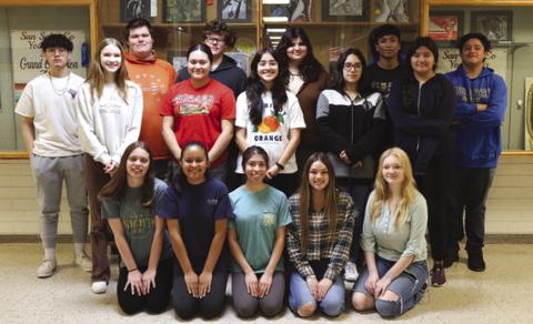 Standing: Josh Castenda, Gracen Shahan, Preston Downton, Noah Bench, Jennifer Barcenas, Andrea Rodriguez, Sabrina Dozier, Jasmine Licea, Eric Olalde, Judy Aguado, Demitriz Vasquez Kneeling: Sheridan Hayes, Evelyn Davila, Esperanze Baez, Emma Argote, Janet Gibson Photo by Deanne Cromer