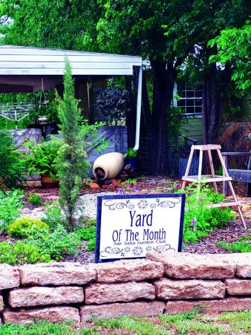 San Saba Garden Club Yard of the Month for July
