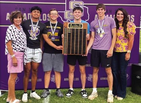 2024 recipients of the “Scott Miller All Sports Booster Club Scholar Athlete” Dora Miller (family representative), Justin Hernandez, John Ham, Ethan Gonzales, Lane Miller and Mandy Clifton (family representative) Courtesy of Jake Lackey