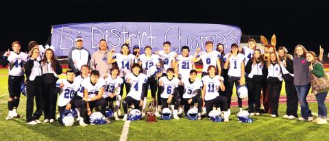 Richland Springs Coyotes win Bi-District playoff against Sidney, 58-8